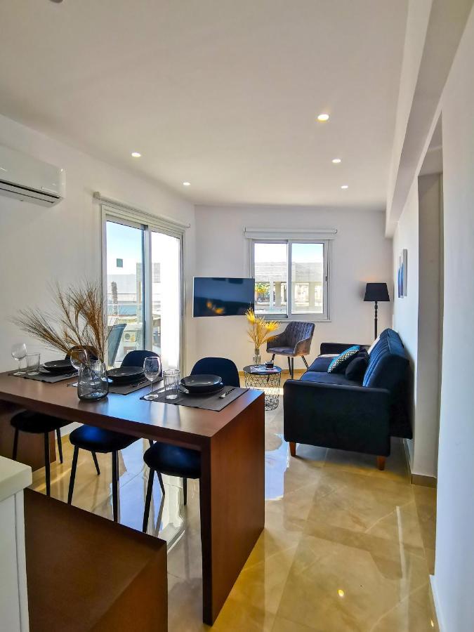 Phaedrus Living Seaside Residence Lighthouse 70 Paphos Esterno foto