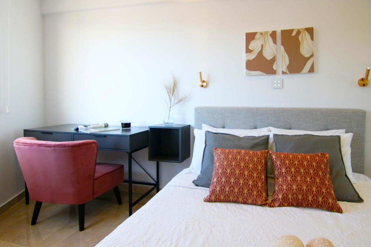 Phaedrus Living Seaside Residence Lighthouse 70 Paphos Esterno foto